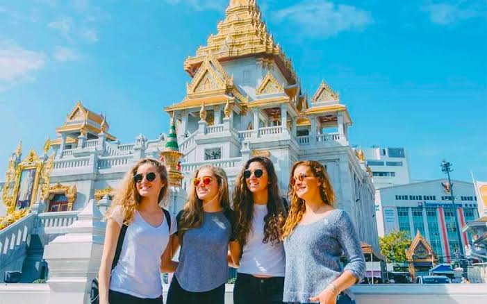 Khoảng từ tháng 11 đến tháng 2 thường được nhiều du khách lựa chọn