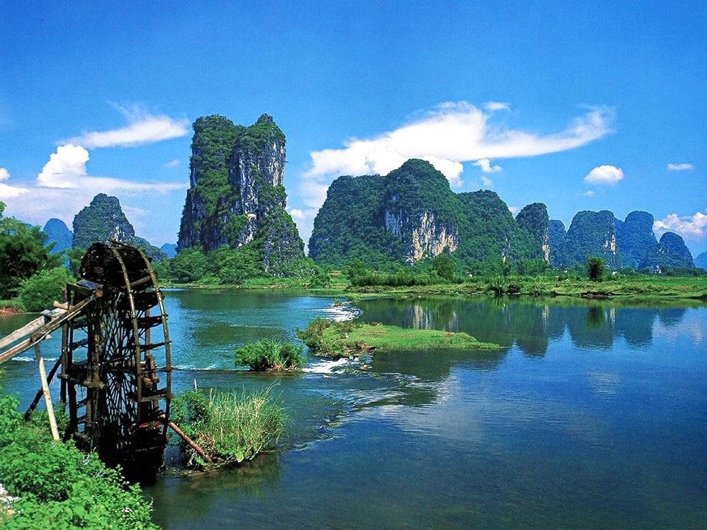 Quế Lâm nổi tiếng với cảnh quan sông núi đặc trưng của miền Nam Trung Quốc.